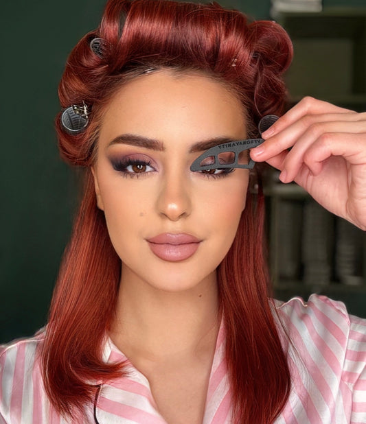 Official EYETOUR™ | Verona Vanity – The Original Eyeshadow Tool